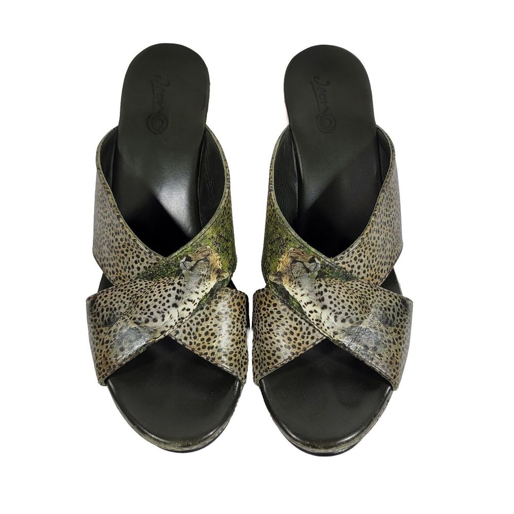 Icon‎ Wearable Art 5.5B Sandals Women's Cheetah Wedge Open Toe